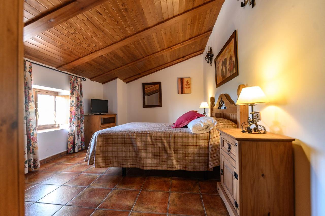 Complejo Rural Sol De Taberno Pension Buitenkant foto