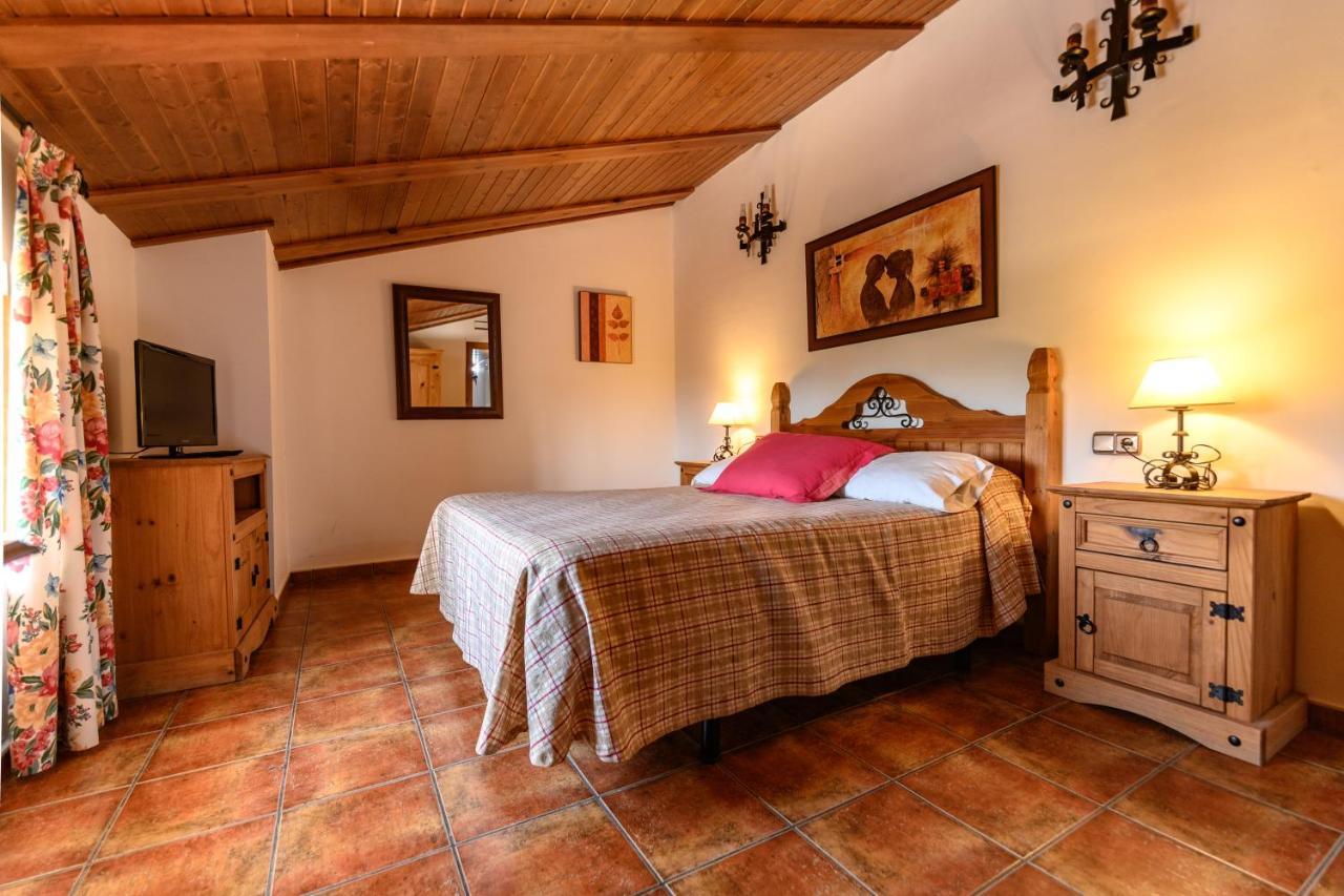 Complejo Rural Sol De Taberno Pension Buitenkant foto